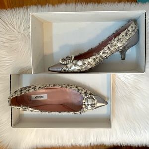 Moschino Size 10 Silver Kitten Heels